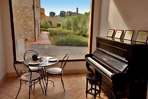 Séjour à la ferme Fattoria Abbazia Monte Oliveto San Gimignano